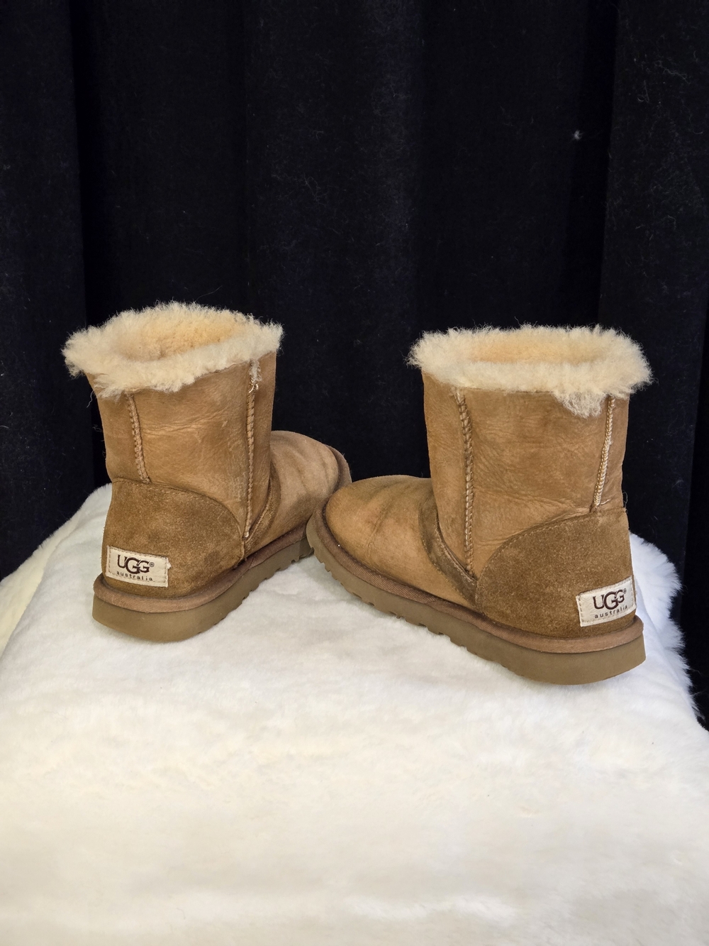 UGG Short Buckle Boots Size 5 Sheepskin